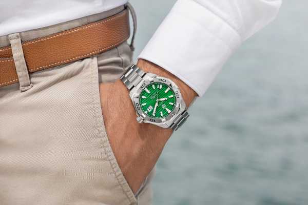 Smaragdna TAG Heuer Aquaracer kolekcija